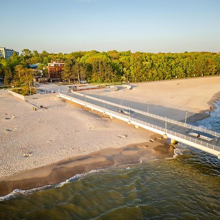 3L Apartments Willa Przy Molo Kołobrzeg Exteriör bild