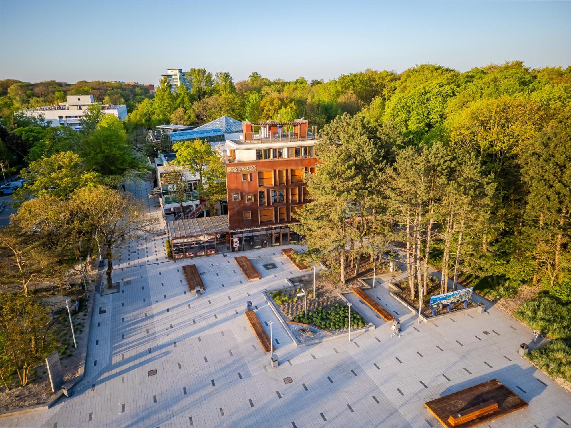 3L Apartments Willa Przy Molo Kołobrzeg Exteriör bild